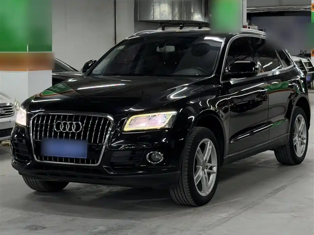 Audi Q5 2016 40 TFSI Comfort Model