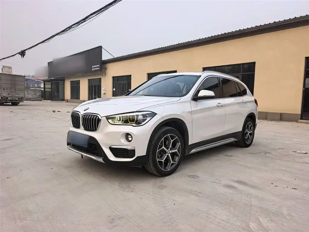 BMW X1 2019 sDrive18Li Premium Model фото 2