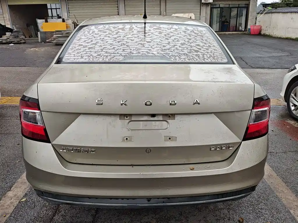 Škoda Rapid 2019 1.5L Automatic Comfort China V фото 6