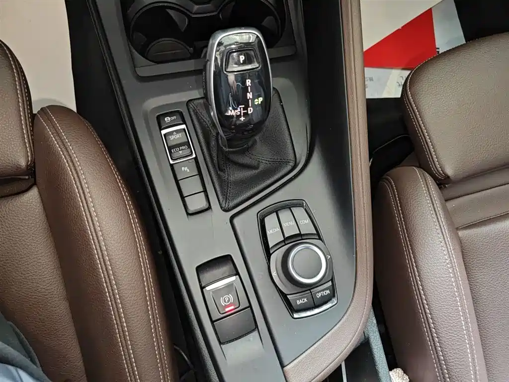 BMW X1 2020 sDrive20Li Fashion Model фото 14