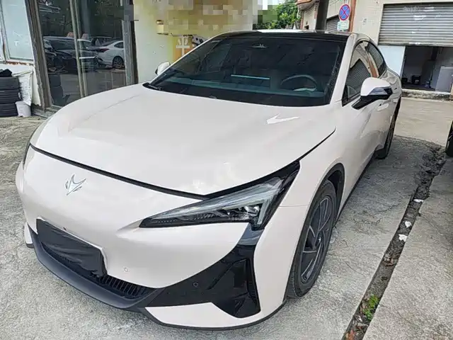  ARCFOX Arcfox Alpha S5 2024 560PRO 185kW