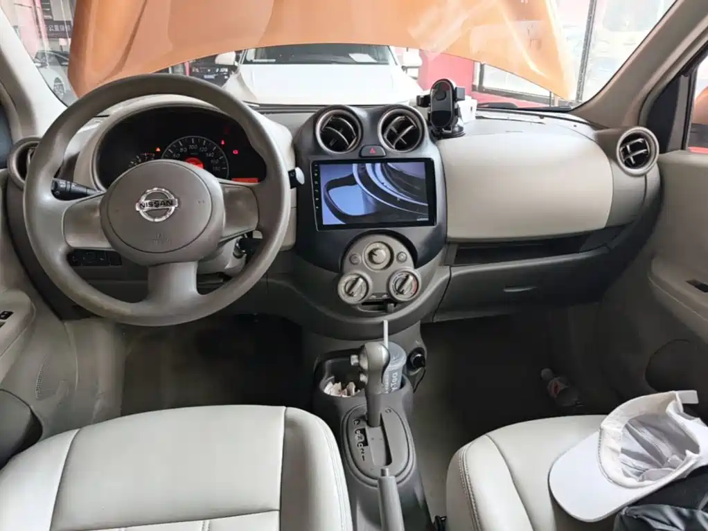 Nissan March 2015 2010 1.5L Automatic Easy Shine Edition
