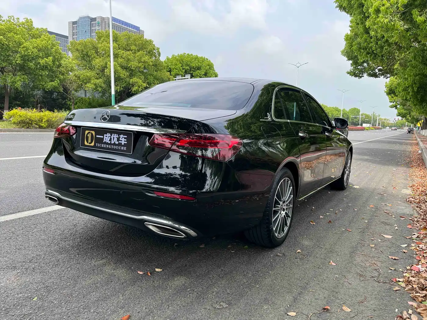 Mercedes-Benz E-Class 2021 E 260 L фото 6