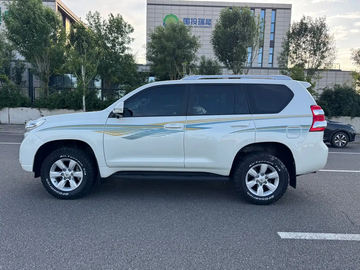 Toyota Prado 2015 2.7L Automatic Standard фото 4