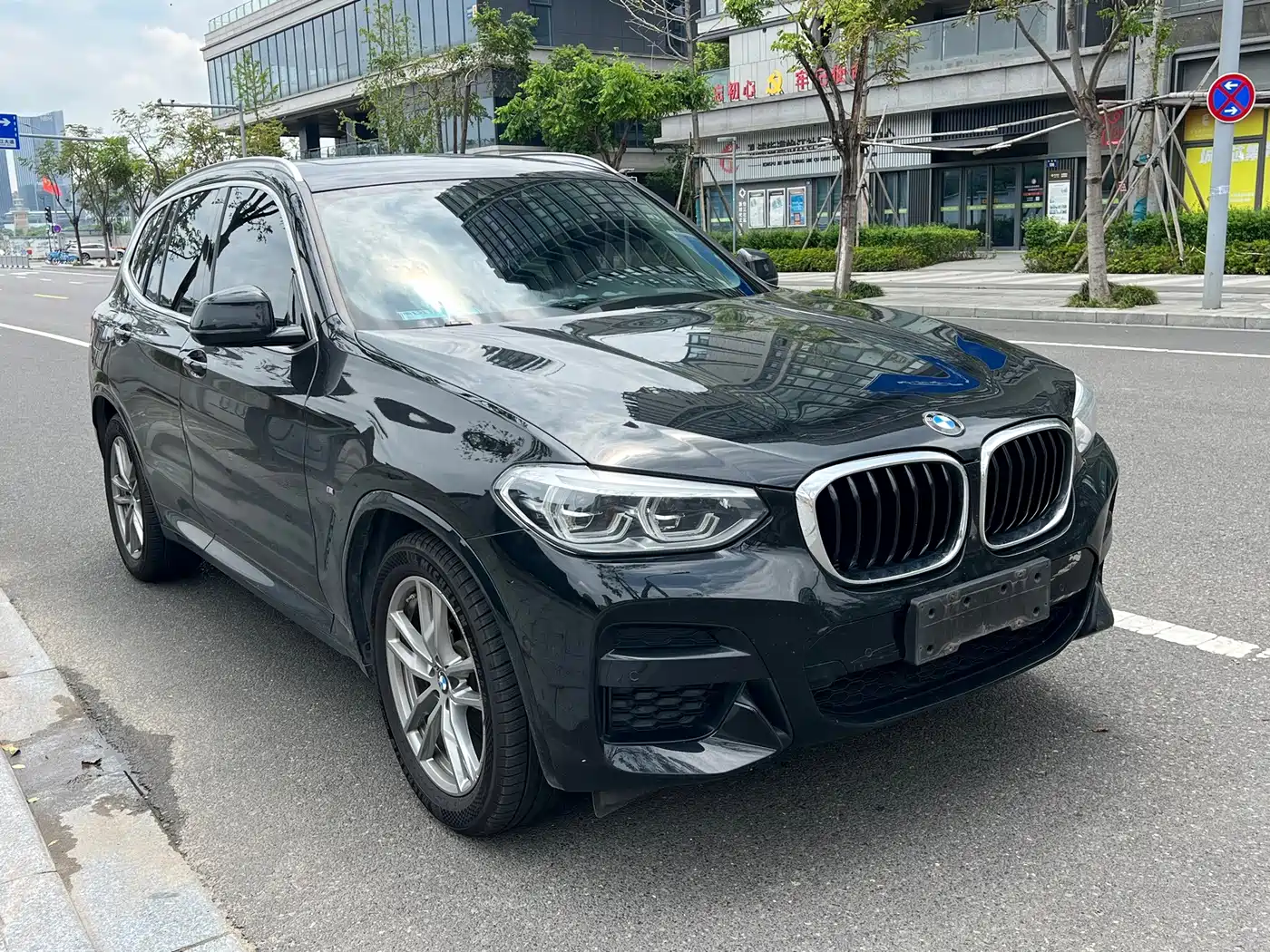 Photo 3 - BMW X3