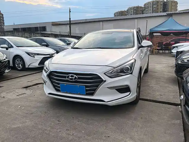 HYUNDAI NAME PICTURE