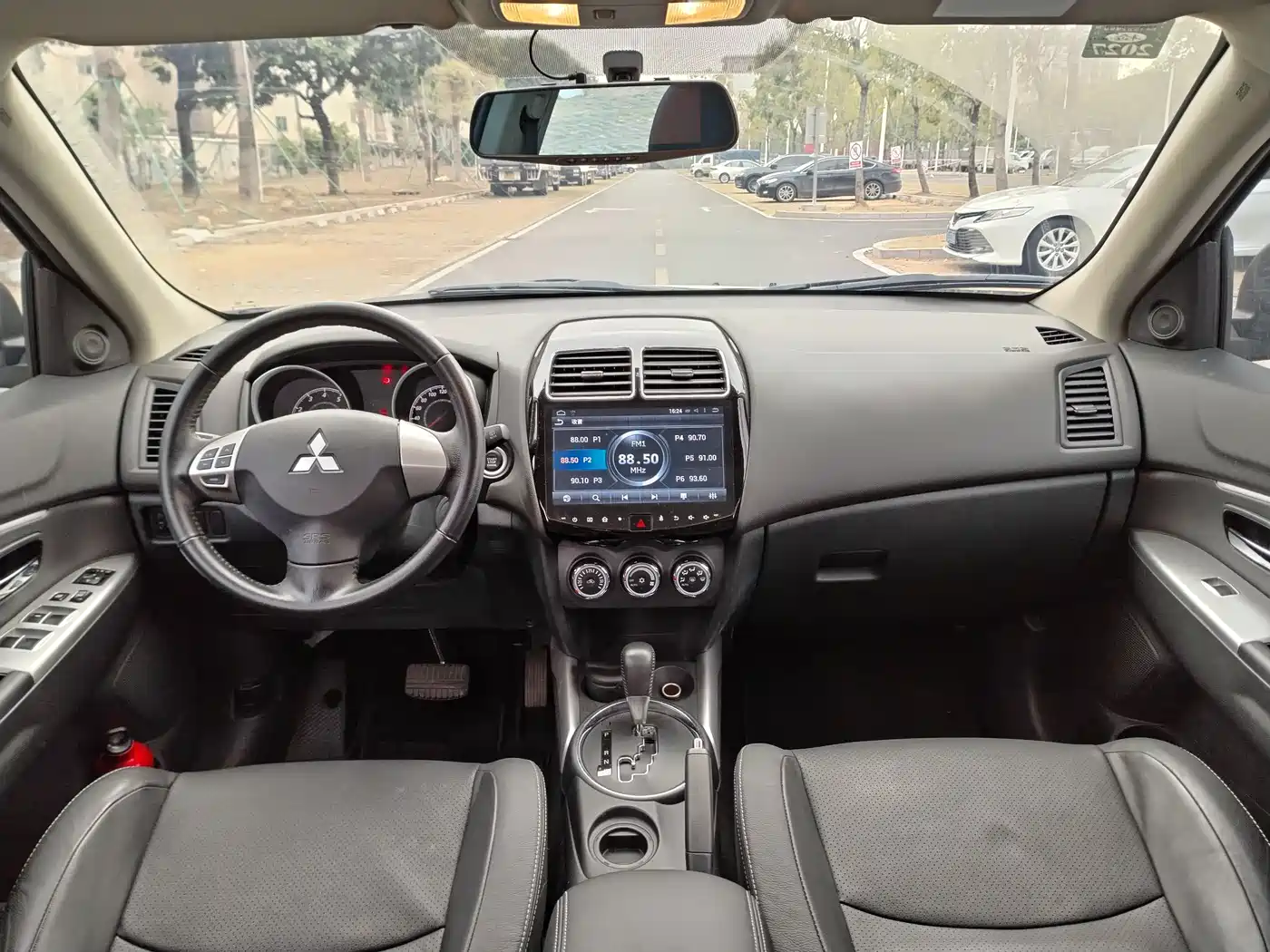 Mitsubishi ASX 2016 2.0L CVT 2WD Navigation Edition фото 18