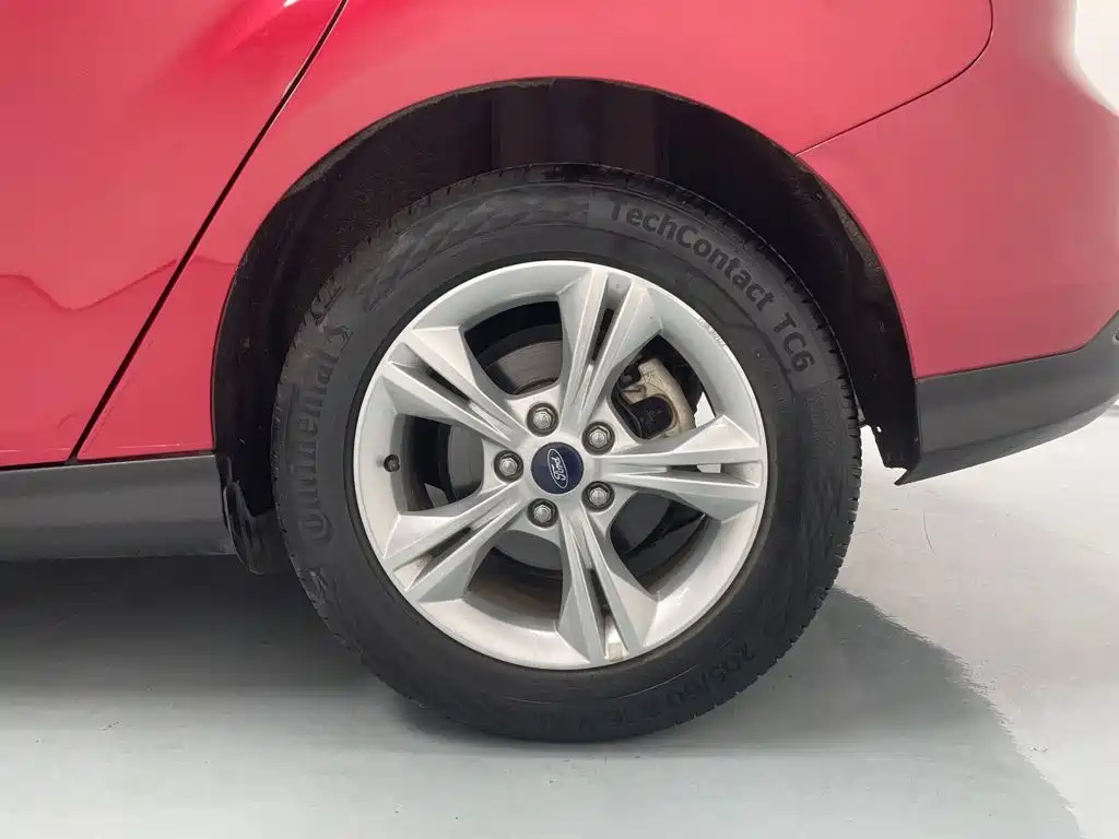 Ford Focus 2015 2012 Hatchback 1.6L Automatic Trend