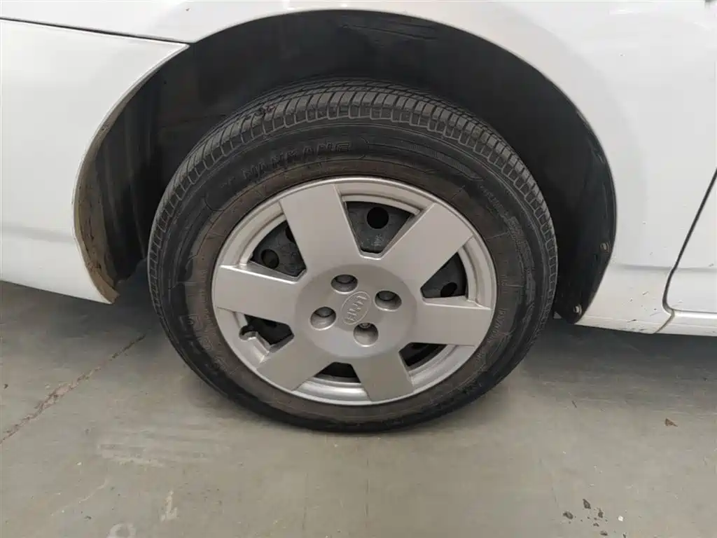 BYD F3 2012 Energy-saving Edition 1.5L Manual Comfort фото 25