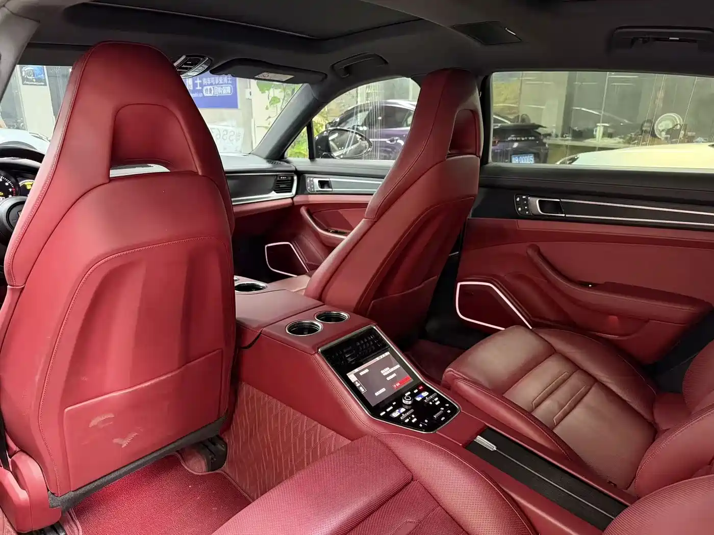 Фото 5 - Porsche Panamera