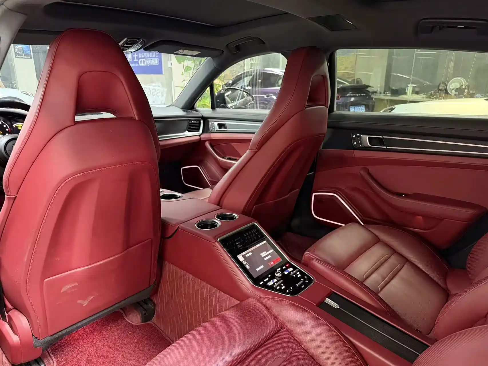 Фото 5 - Porsche Panamera