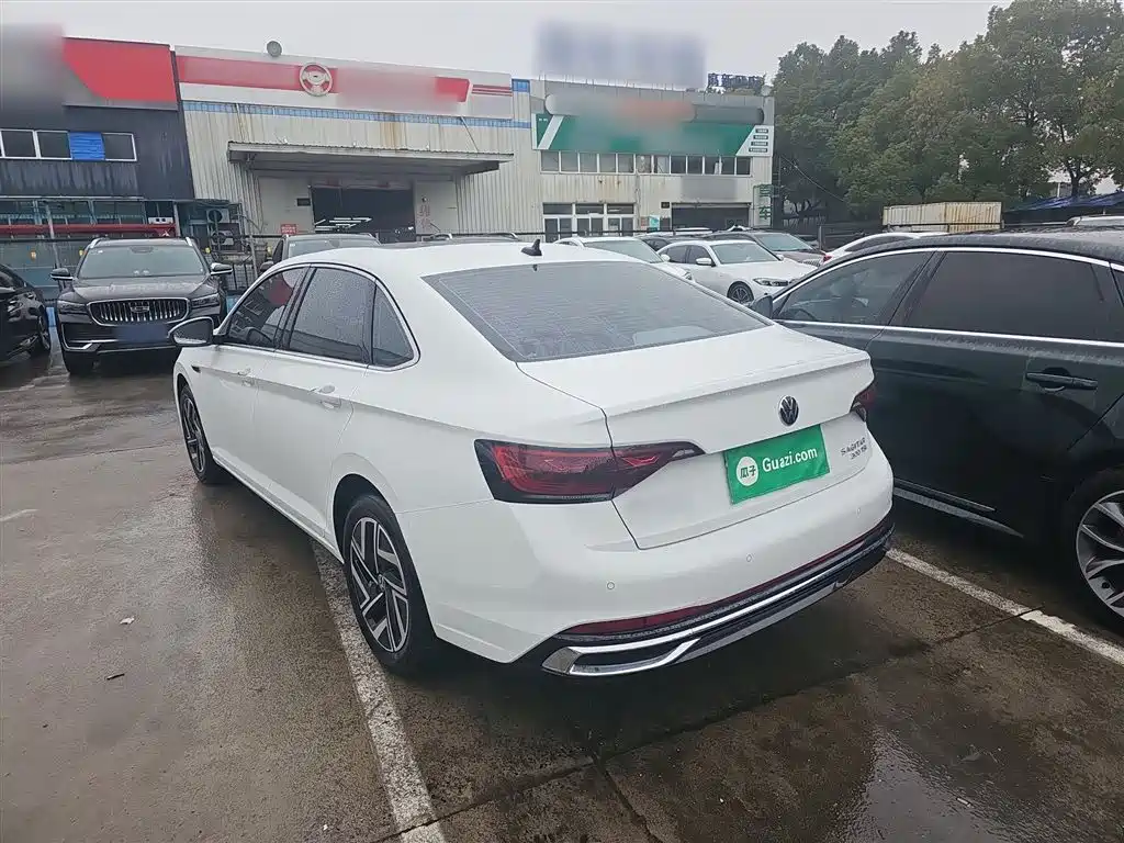 Volkswagen Sagitar 2025 300TSI DSG Surpass Edition фото 5