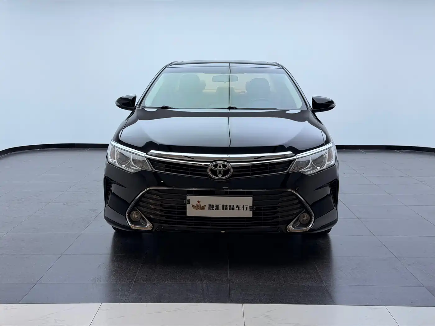 Toyota Camry 2015 2.0E Elite Edition фото 2