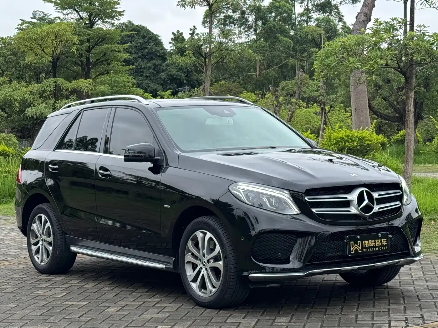 Mercedes-Benz GLE 2018 GLE 320 4MATIC Dynamic Ultimate Edition фото 3