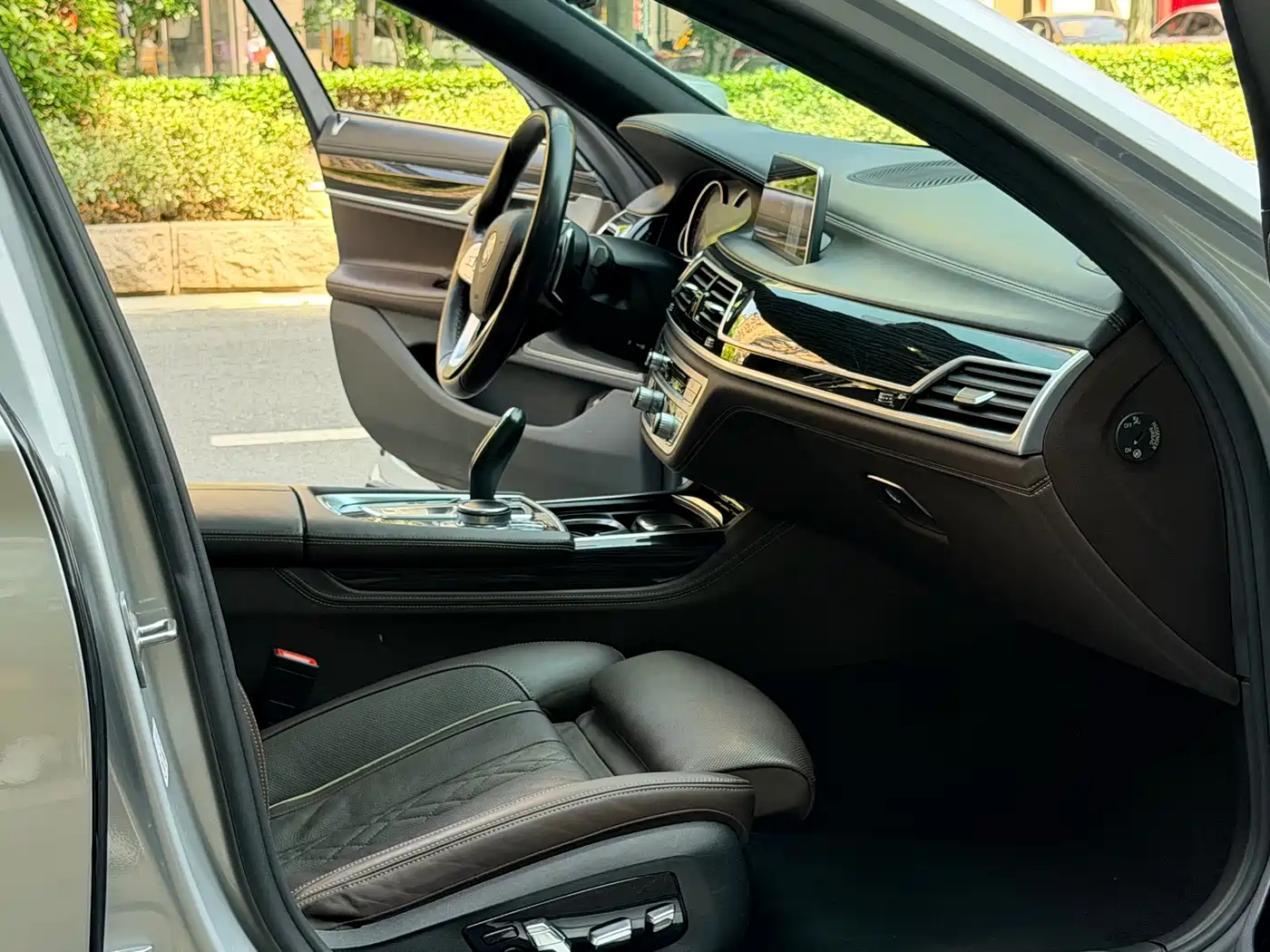 BMW 7 Series 2018 730Li Premium Type M Sport Package фото 15
