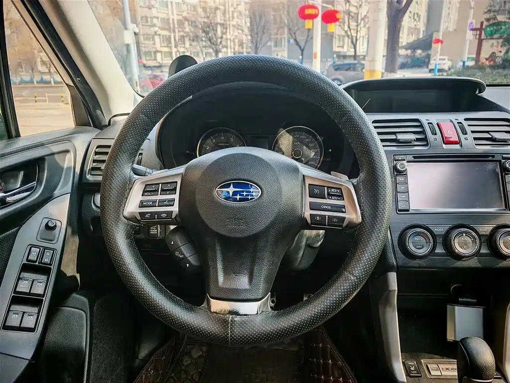Subaru Forester 2013 2.5i Automatic Premium Edition фото 5
