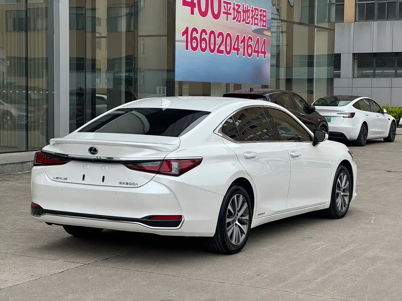 Lexus ES 2018 300h Excellence Edition China V фото 8