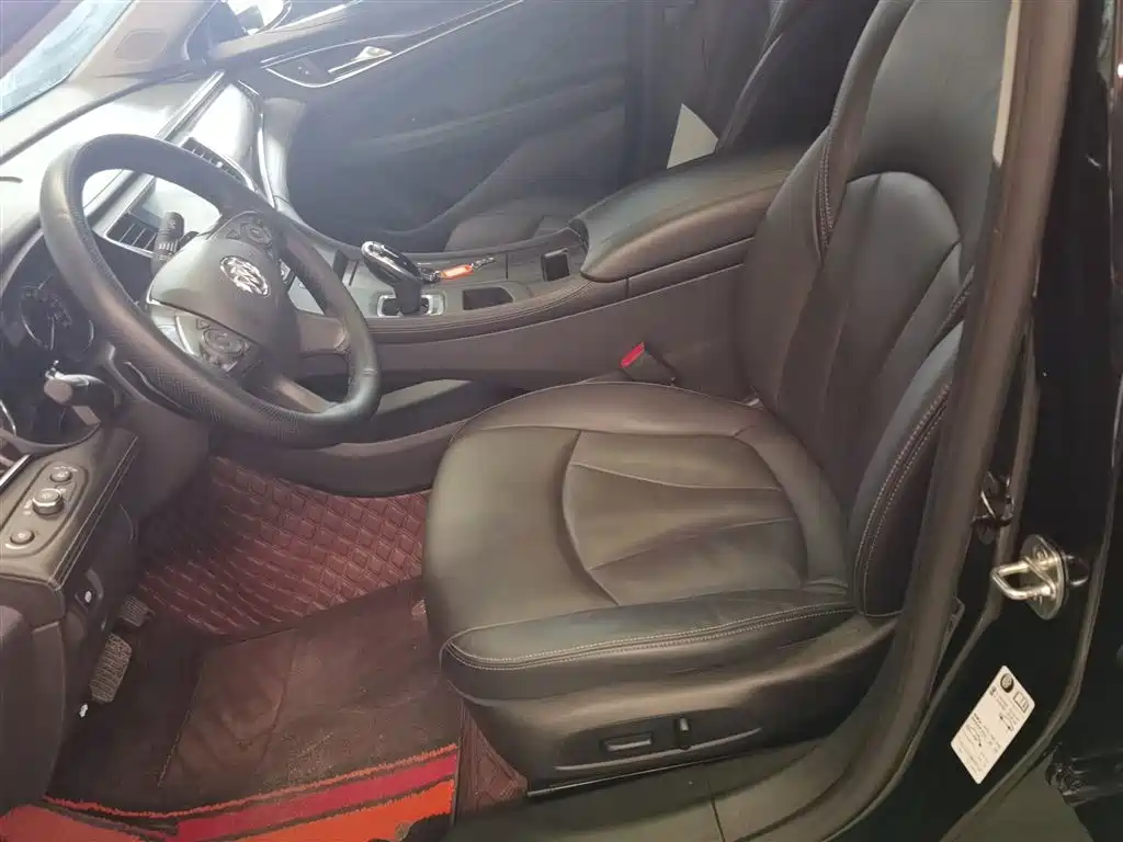 BUICK LACROSSE
