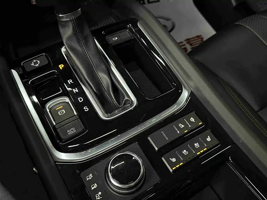 GAC Trumpchi Trumpchi GS8 2017 320T AWD Luxury Smart Connect (7-Seater) фото 13