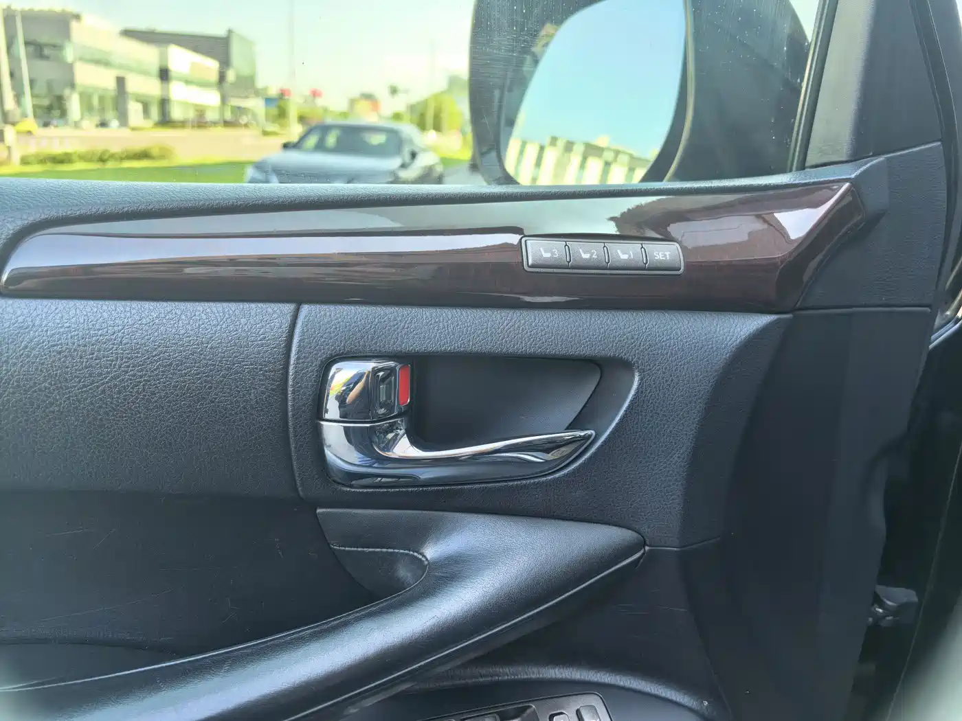 Lexus LX 2011 2012 Model 570