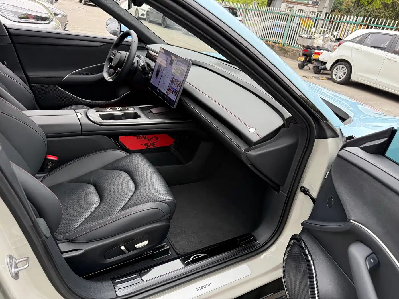 XIAOMI CAR XIAOMI SU7