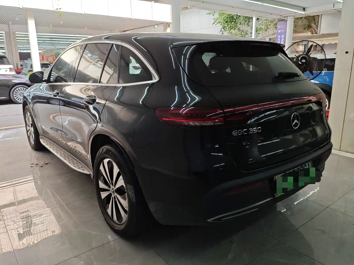 Mercedes-Benz EQC 2022 EQC 400 4MATIC фото 4