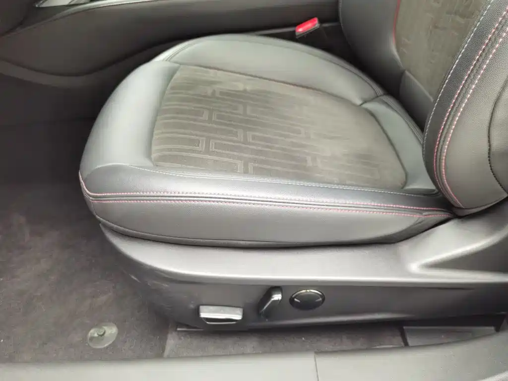 Фото 20 - Ford Mondeo