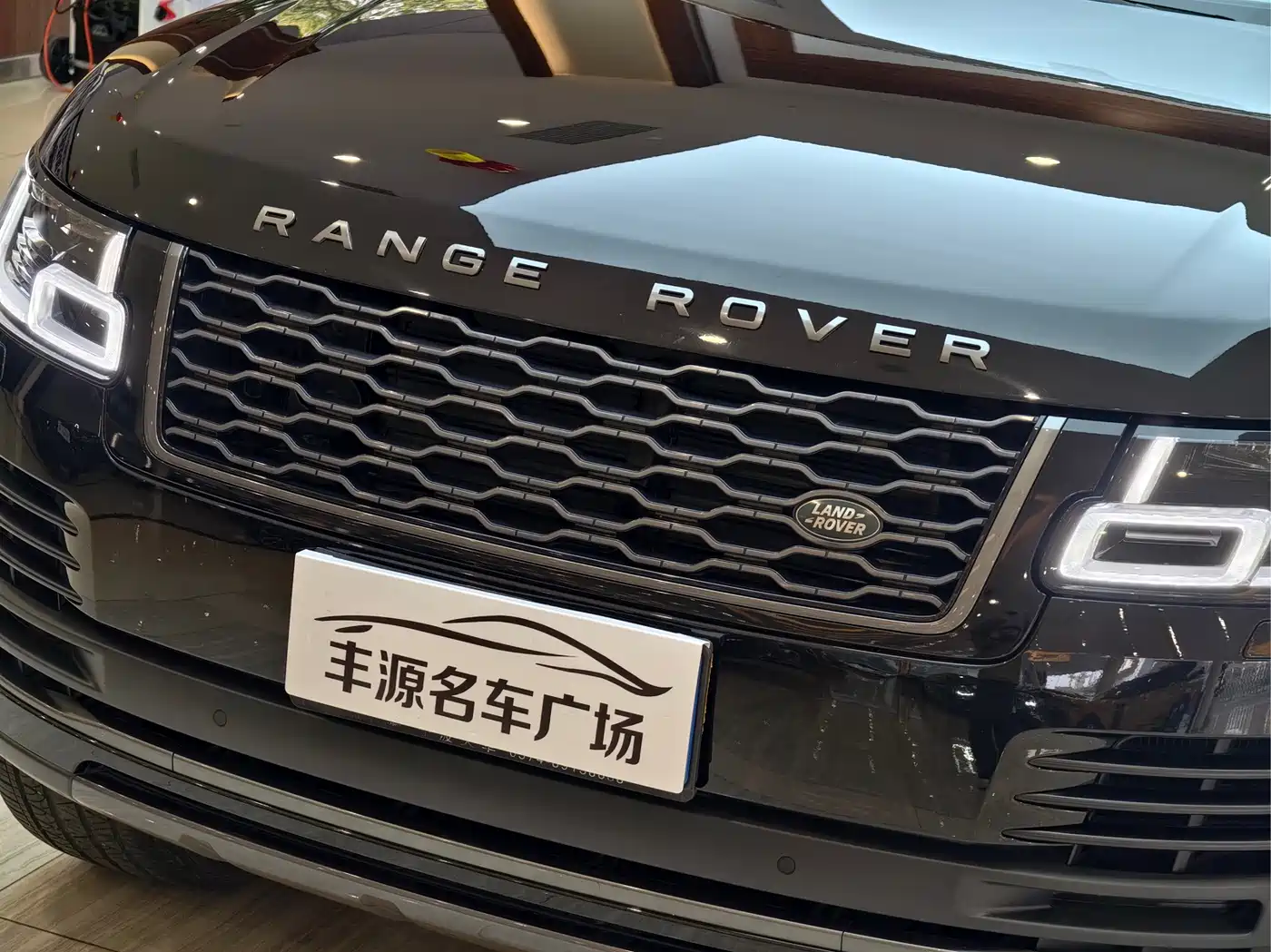 Land Rover Range Rover 2020 3.0 L6 Shengshi Edition фото 23