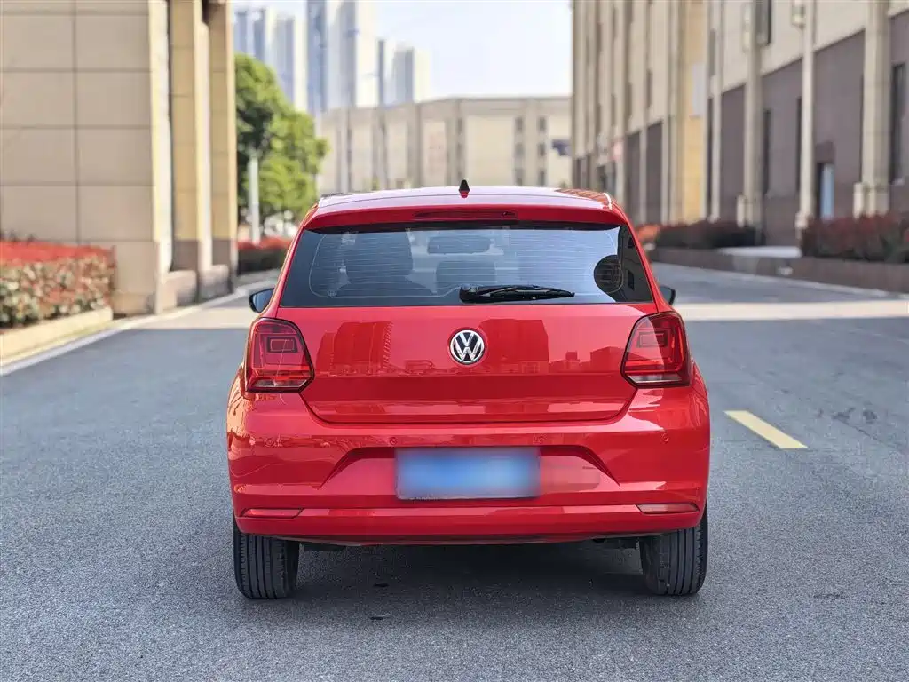 Volkswagen Polo 2018 1.5L Auto Safe Drive фото 24