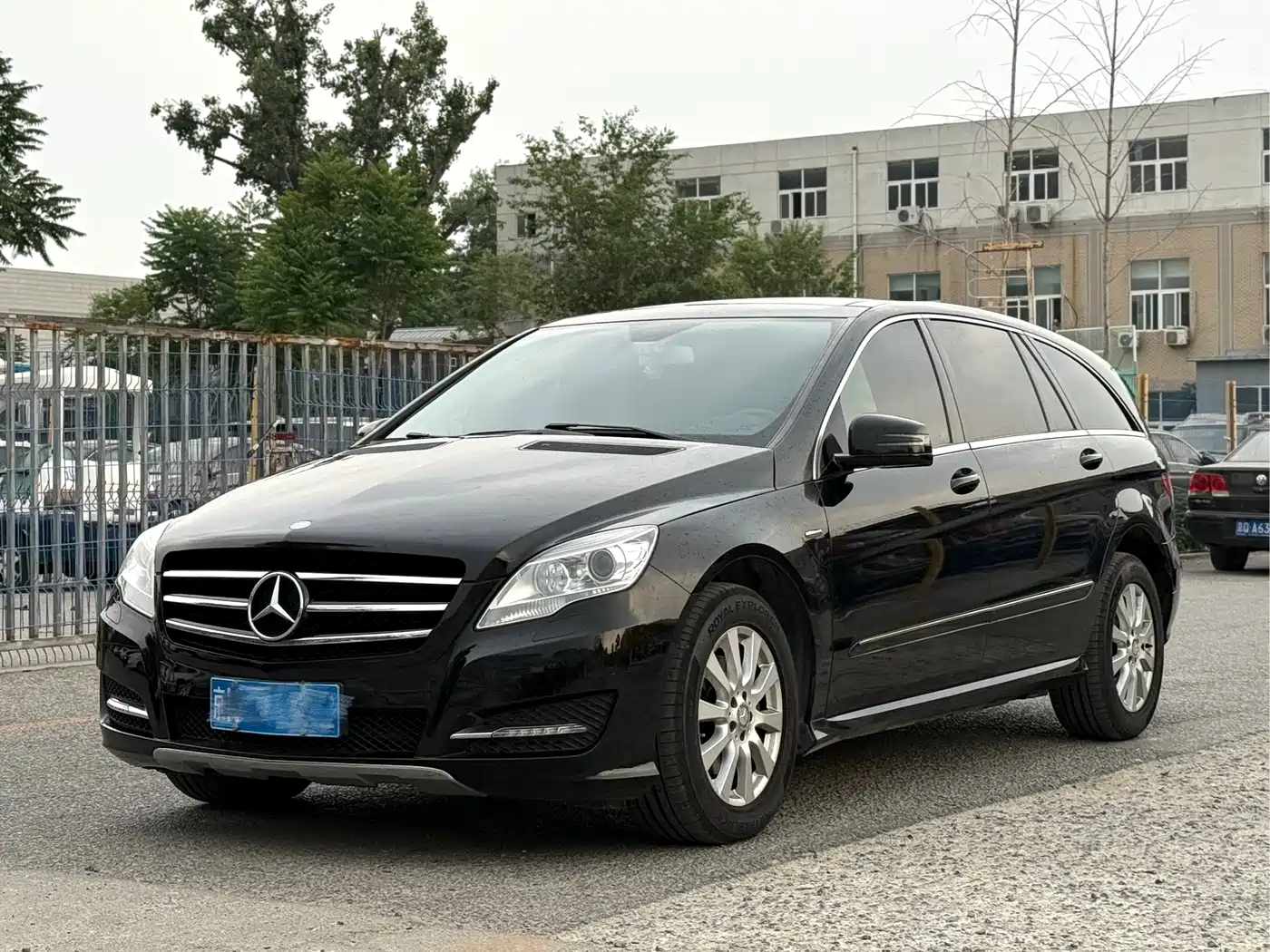 Mercedes-Benz R-Class 2017 R 320 4MATIC Business Collector's Edition