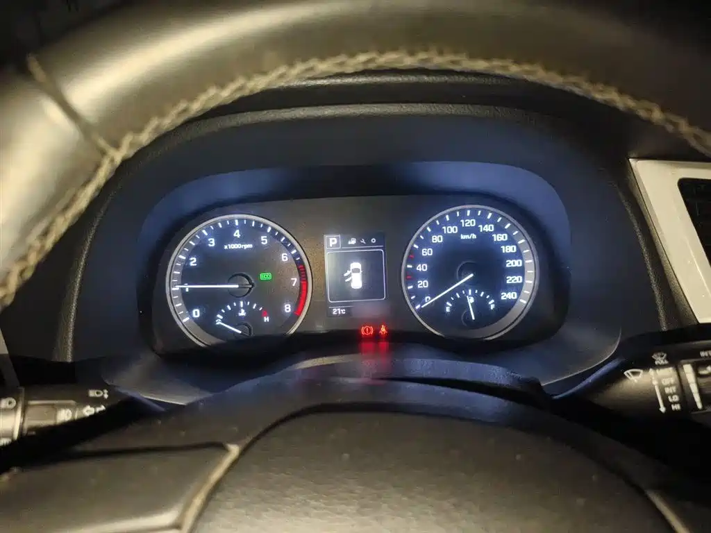 Hyundai Tucson 2015 1.6T Dual Clutch 2WD Smart фото 4