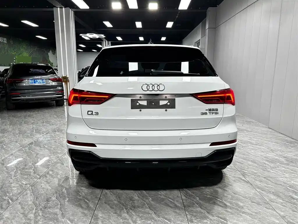 Audi Q3 2022 35 TFSI Fashion Dynamic фото 5