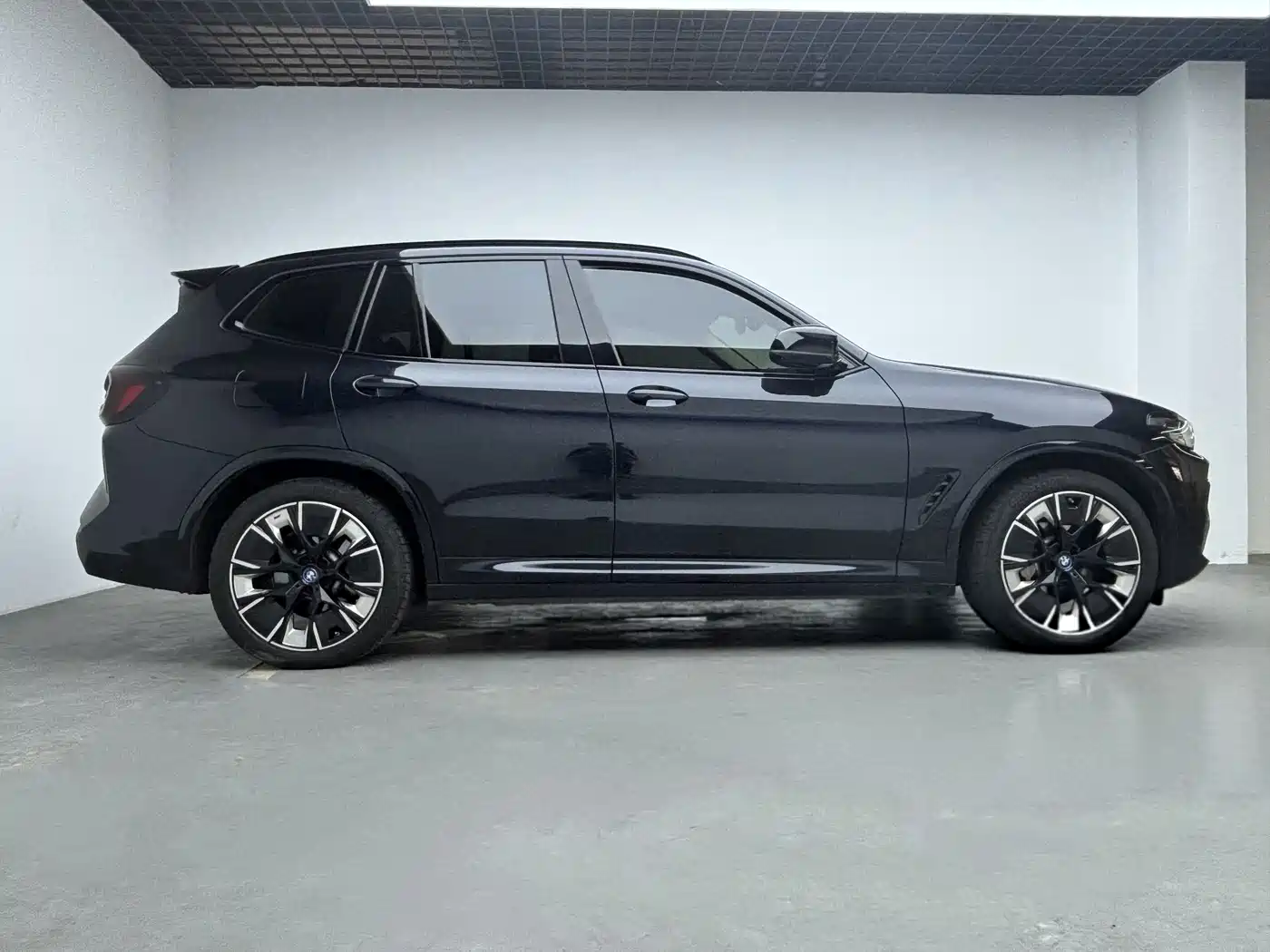 BMW iX3 2025 2024 Innovation Leader