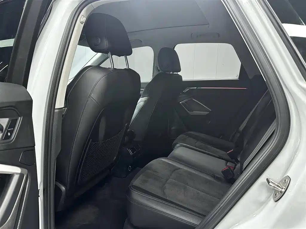 Audi Q3 2022 35 TFSI Fashion Dynamic фото 16