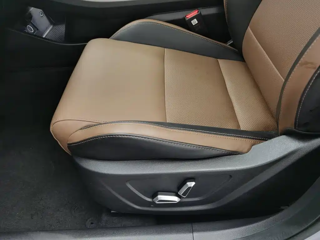 Geely Binyue 2019 2019 260T DCT Ranger China VI