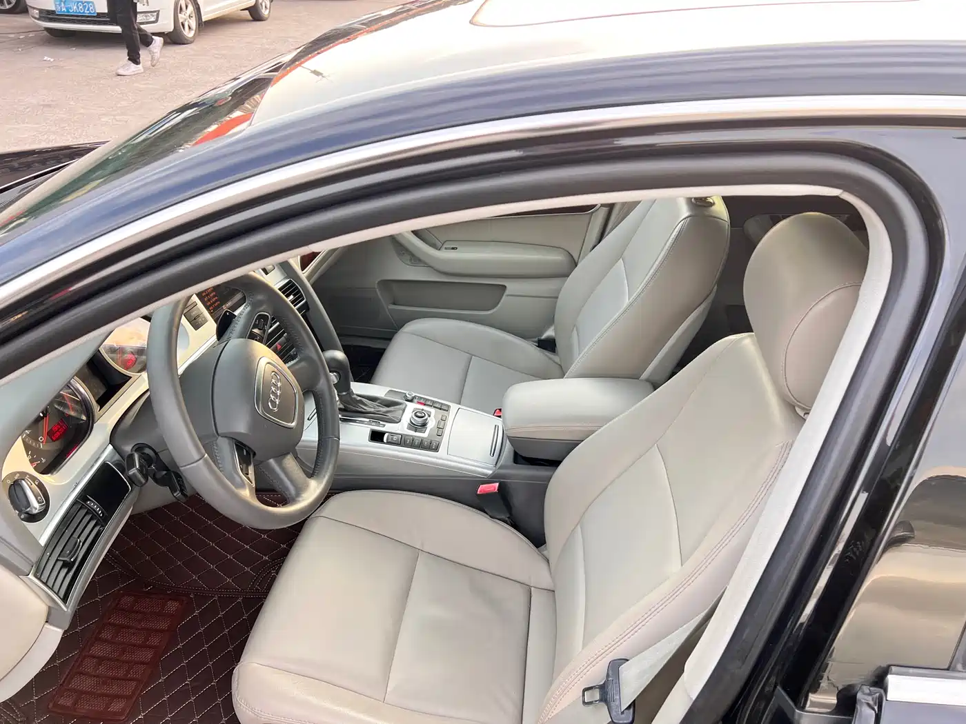 Audi A6L 2011 Model 2.0 TFSI Auto Standard фото 11