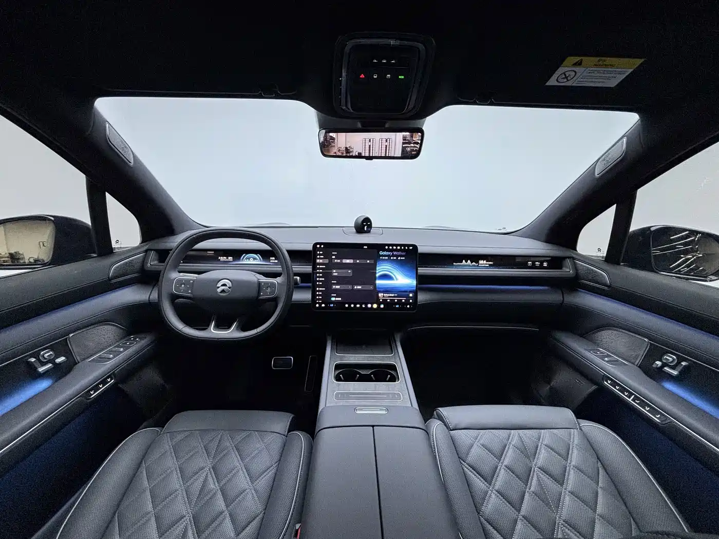 NIO ES8 2026 2025 Model 6-Seat Executive Luxury Edition