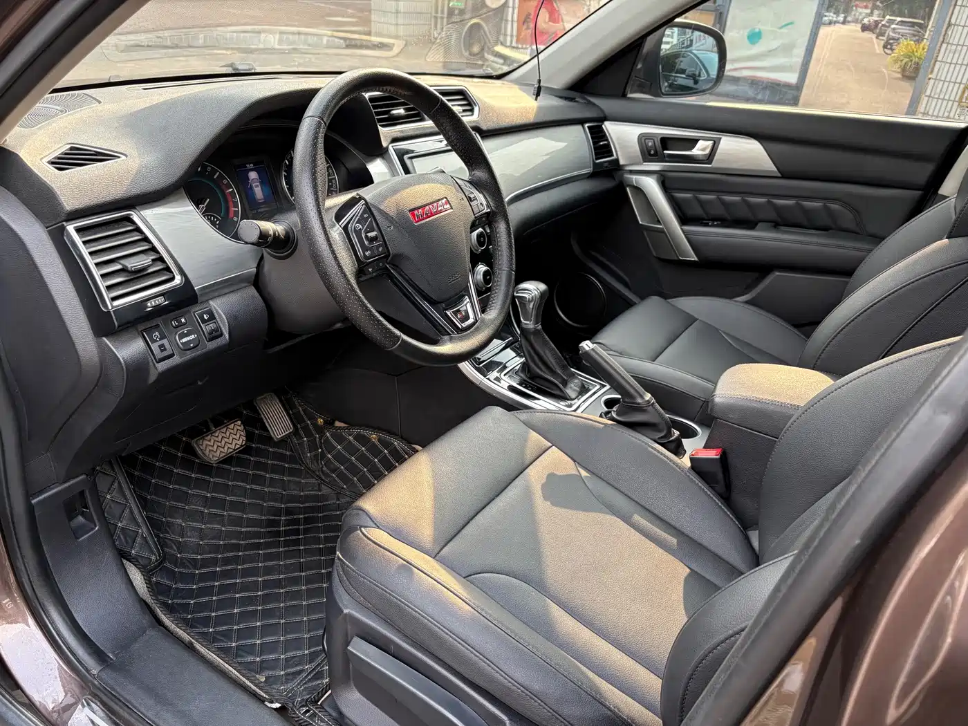 Photo 4 - Haval H2