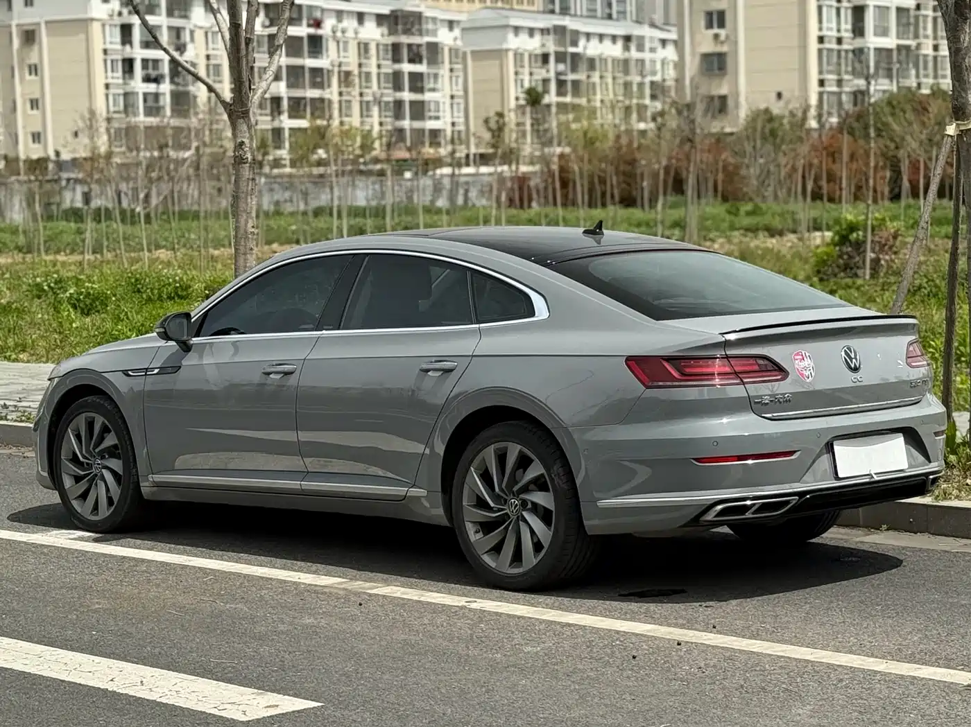 Volkswagen FAW-Volkswagen CC 2023 380TSI Eye-catching Edition фото 14