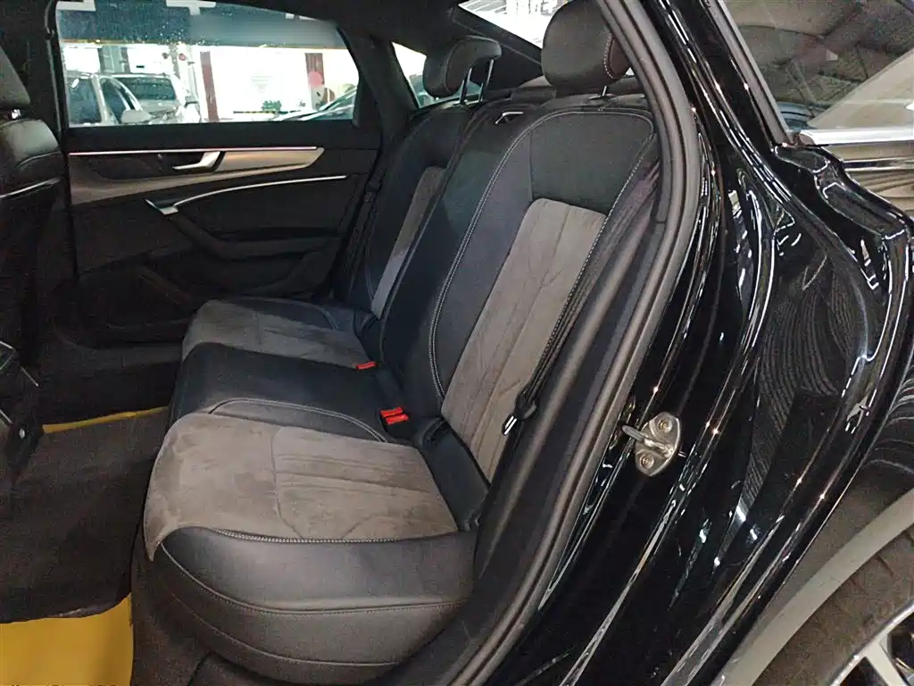 Audi A6L 2022 40 TFSI Luxury Dynamic фото 13