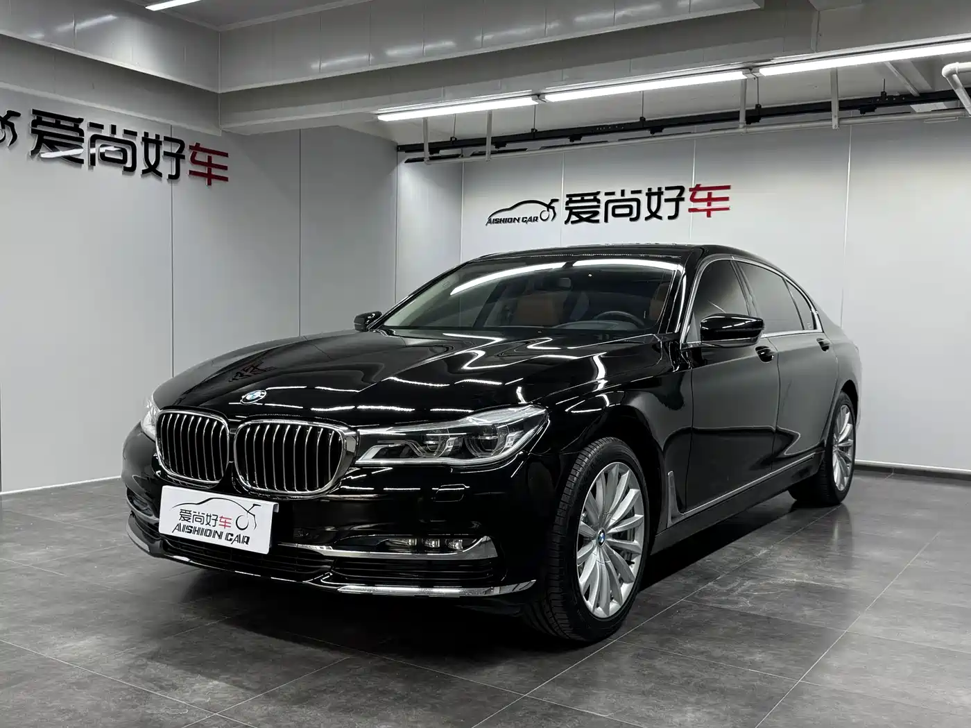 Фото 1 - BMW 7 Series