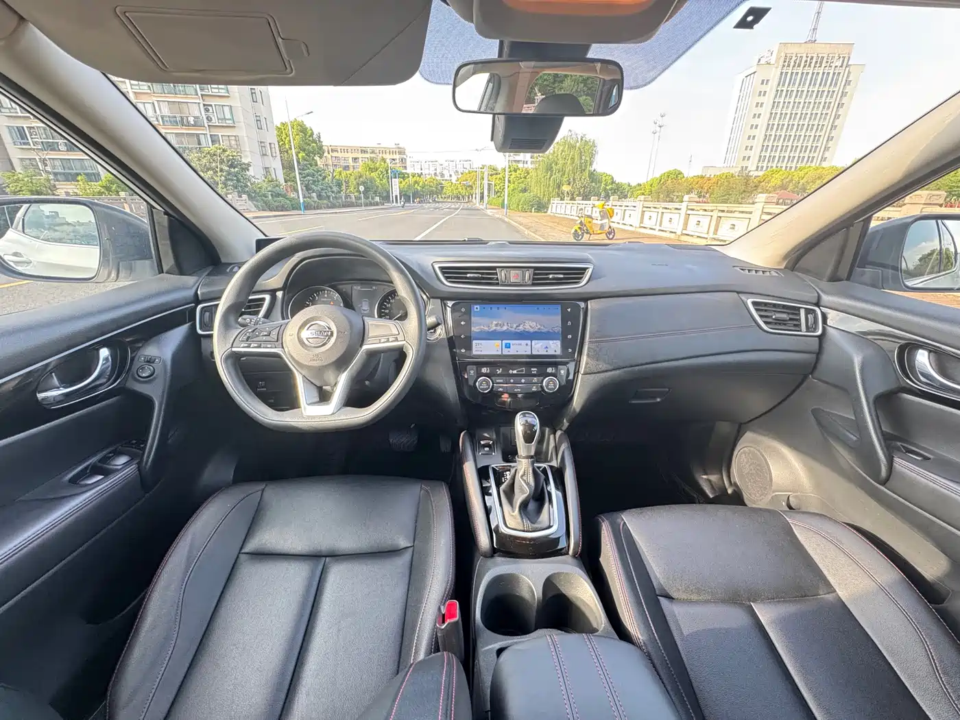 NISSAN QASHQAI