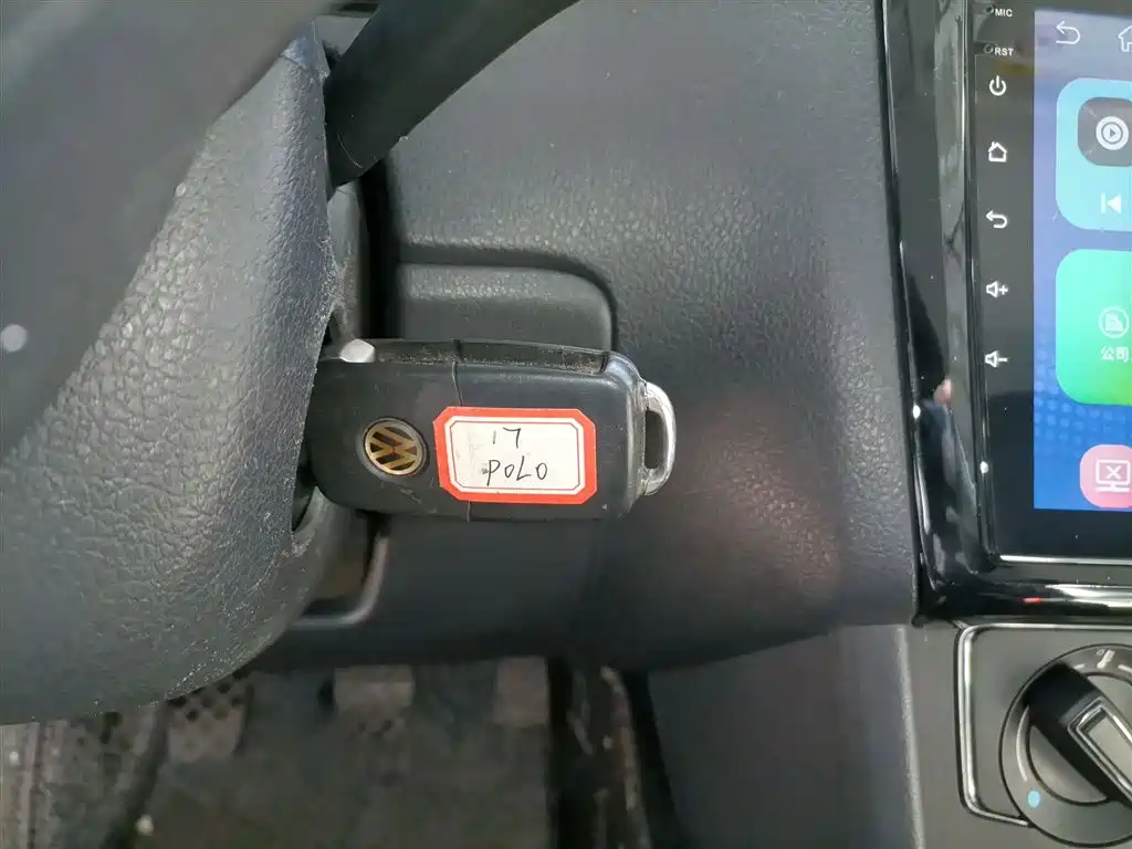 Volkswagen Polo 2016 1.4L Manual Trend фото 9