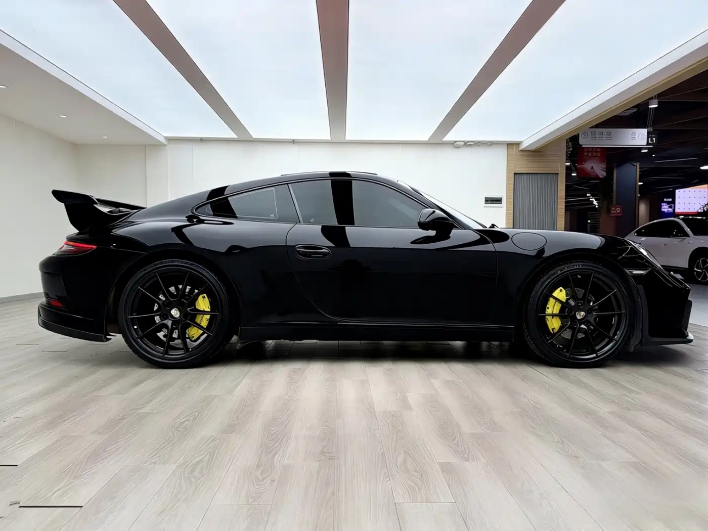 Porsche 911 2013 Carrera 4 3.4L фото 4