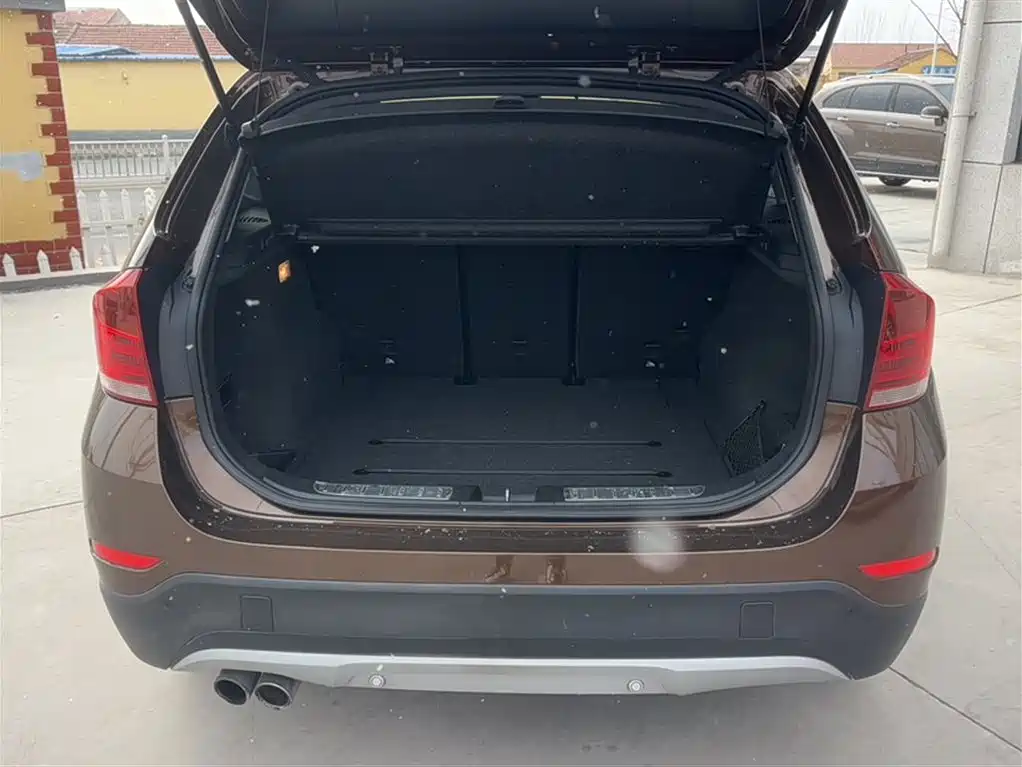 BMW X1 2015 Model sDrive18i Leading Advanced Edition фото 18