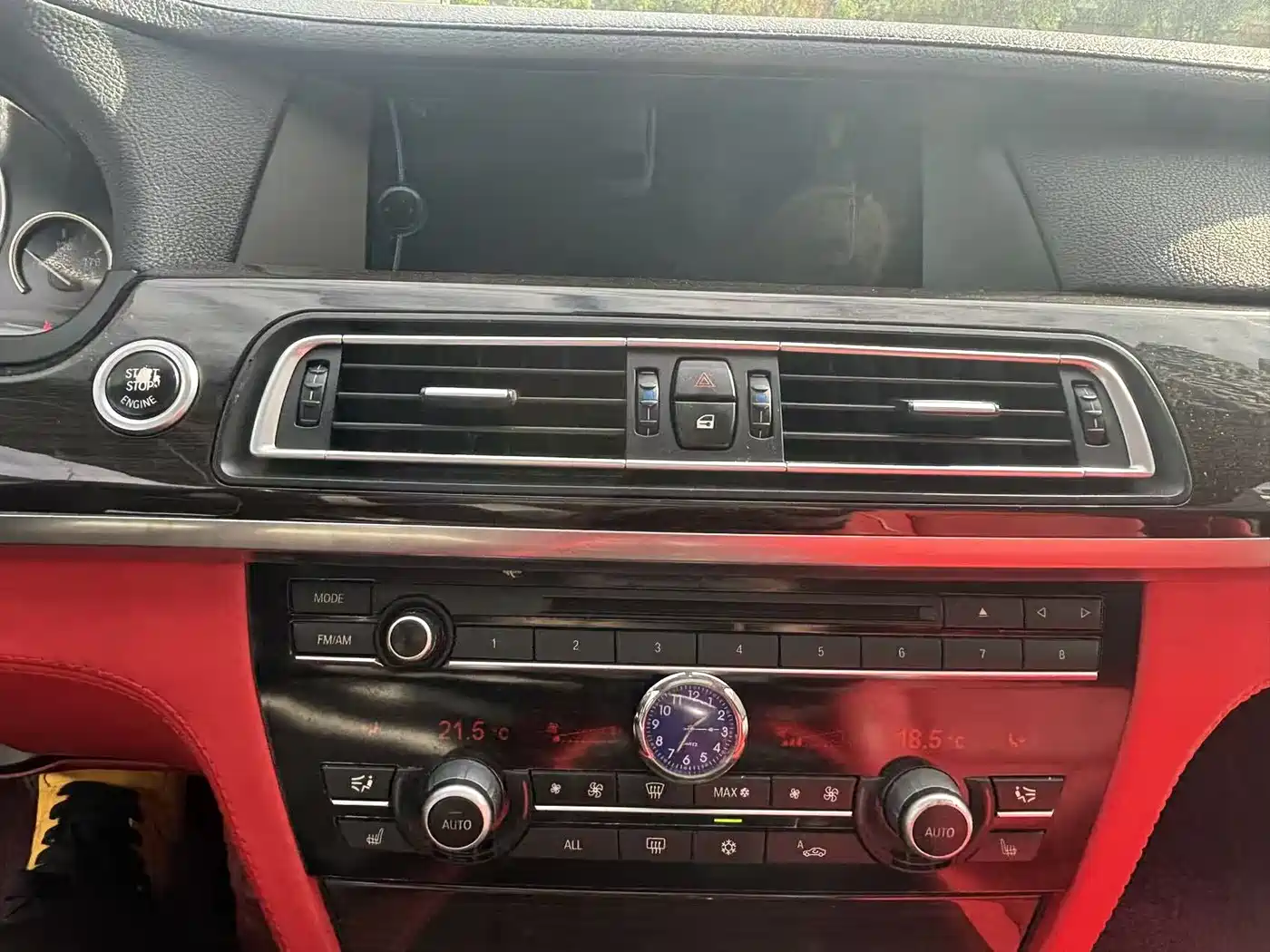 BMW 7 Series 2011 730Li Elegance фото 14