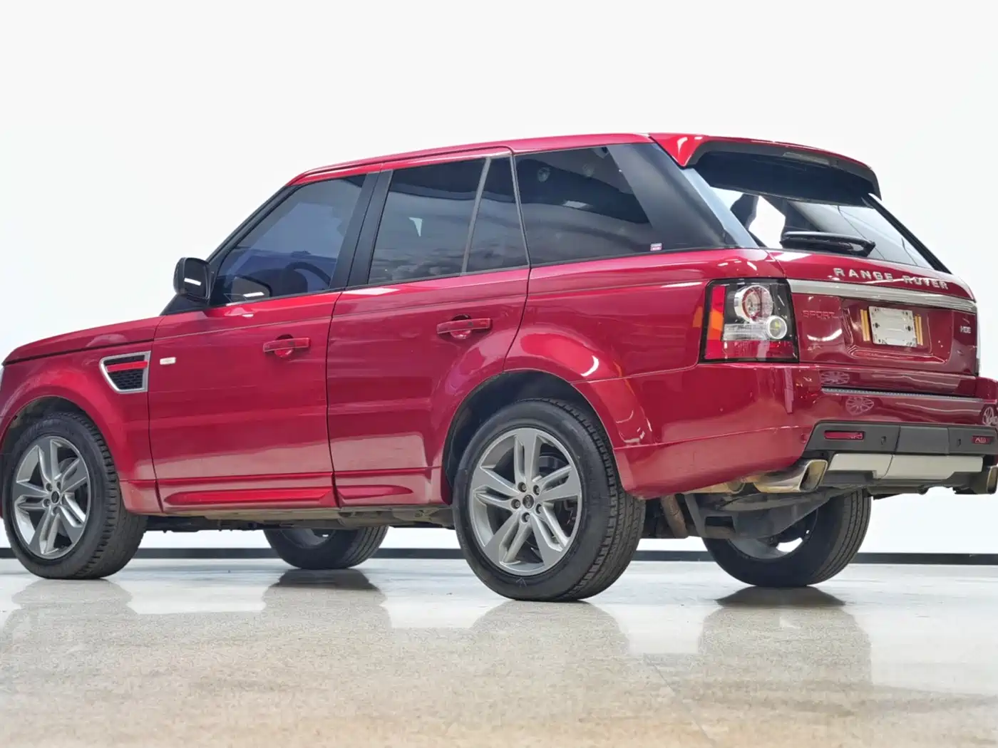 Land Rover Range Rover Sport 2013 5.0 NA V8 HSE Red Limited Edition фото 12