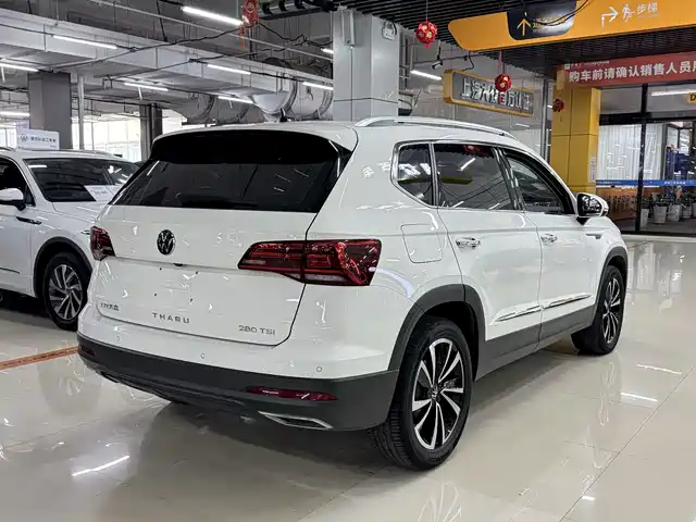 Volkswagen Tharu 2022 280TSI FWD Luxury Edition — фото 4
