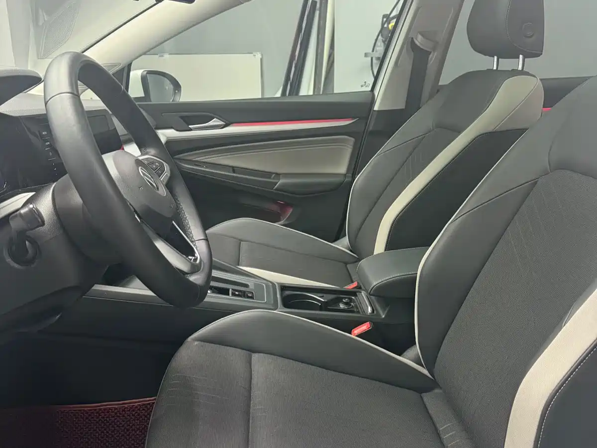 Volkswagen Golf 2021 200TSI DSG Pro фото 14