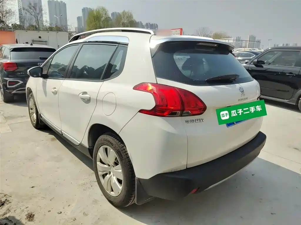 Peugeot 2008 2014 1.6L Automatic Fashion Edition фото 23